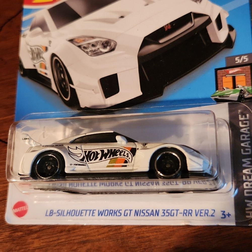 Hot Wheels LB Silhouette Works GT Nissan 2021 Car NIP